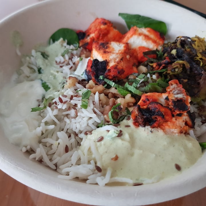 review photo of Vios By Blu Kouzina Vegetarian Building Bowl shared by @darellelogram on 18 May 2021 - review