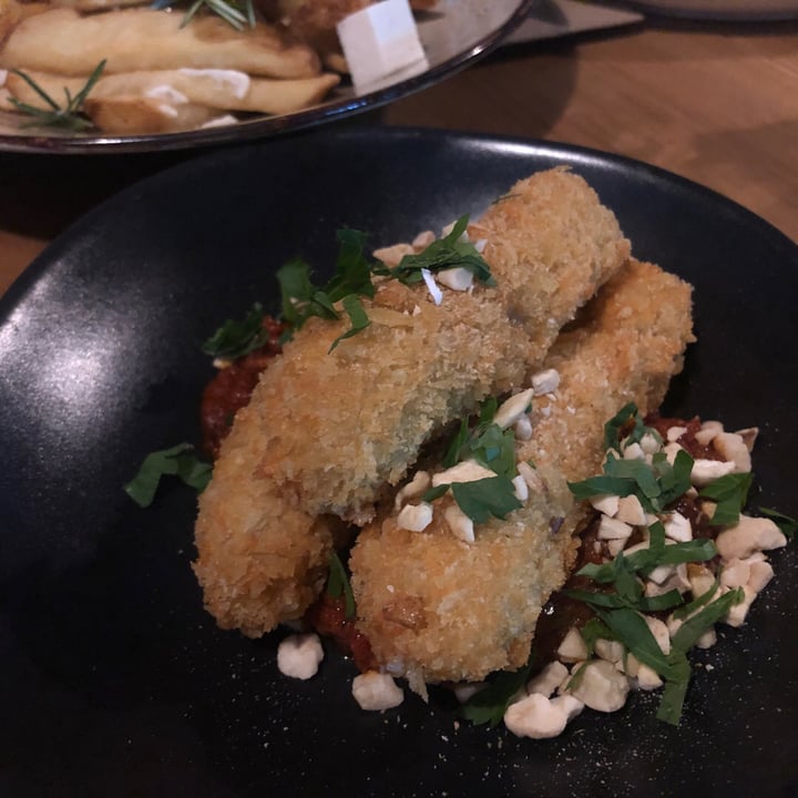 review photo of The Butcher's Son Mozzarella Sticks shared by @madeleinebella on 25 Aug 2019 - review