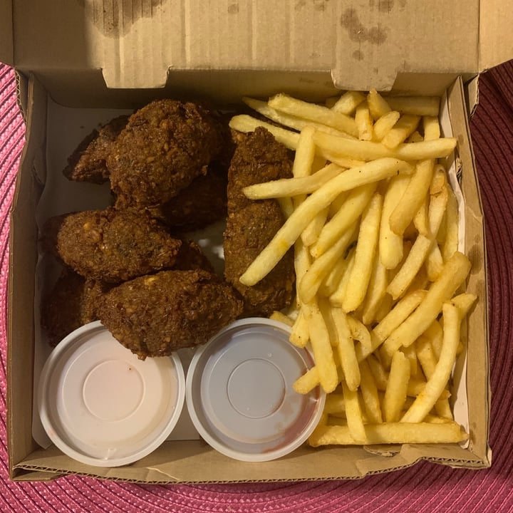 photo of JU Vegano falafel con papas shared by @canica on  22 Jan 2021 - review