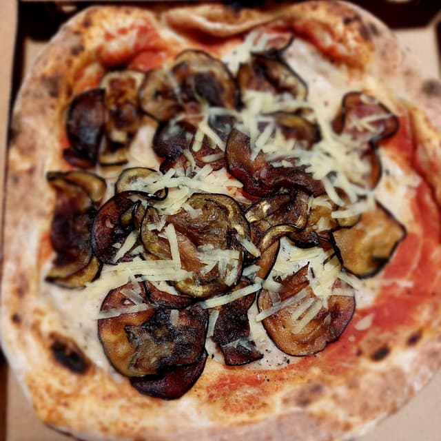 Photo du plat “Pizza Vegana Parmigiana”