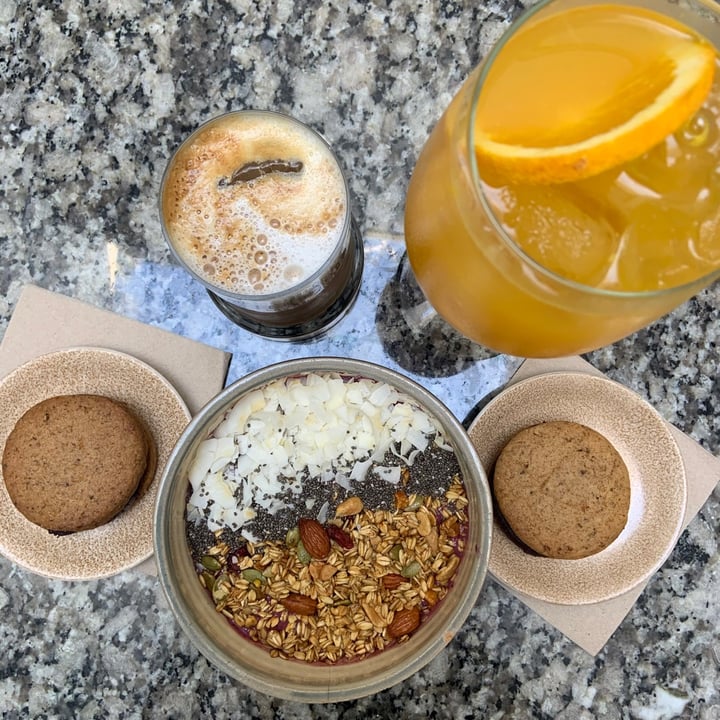 review photo of FAUNA Café y Flora Alfajor de nuez y naranja shared by @restovegan on 01 Apr 2021 - review