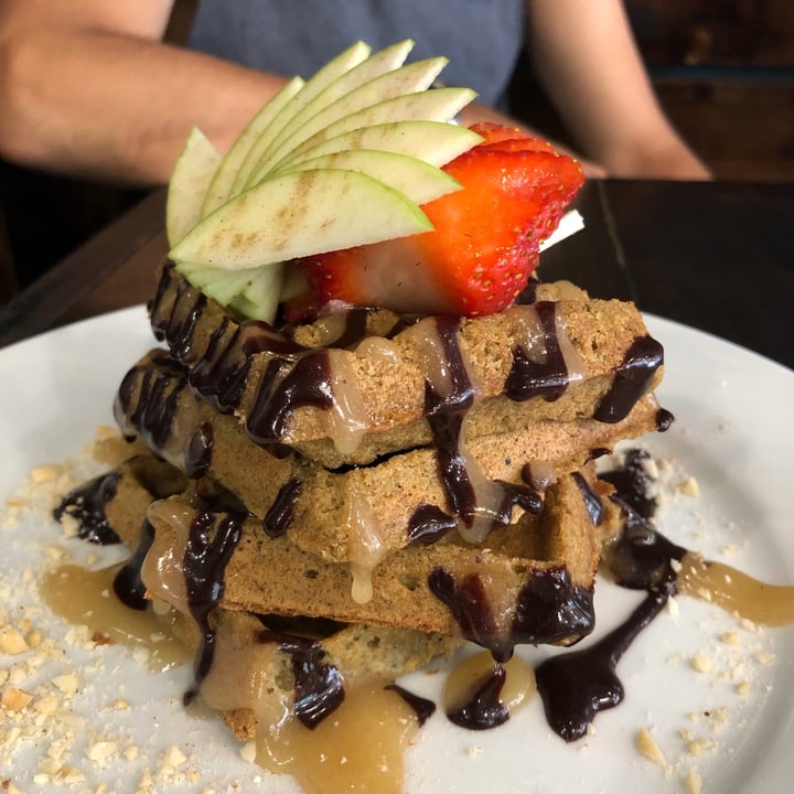 photo of The Pitted Date Vegan Restaurant, Bakery and Café Waffles shared by @izaskunquilez on  09 Sep 2021 - review