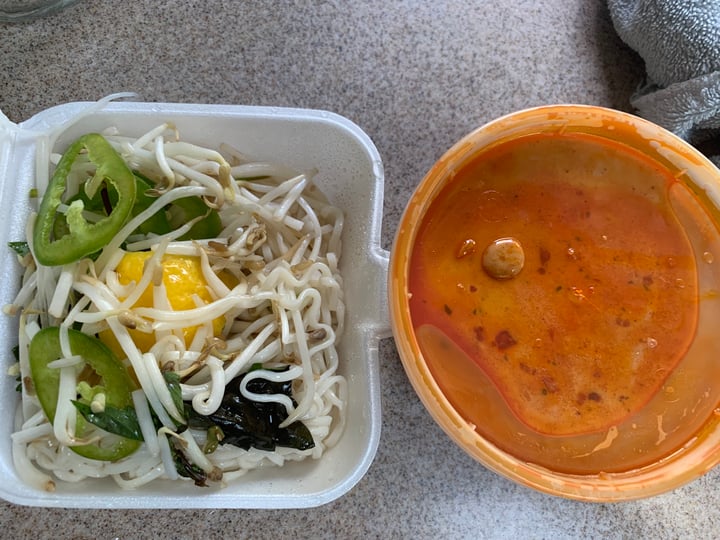photo of Rush Hour Station Peace, Love and Coconut Soup shared by @jeremytheape on  13 Jul 2022 - review
