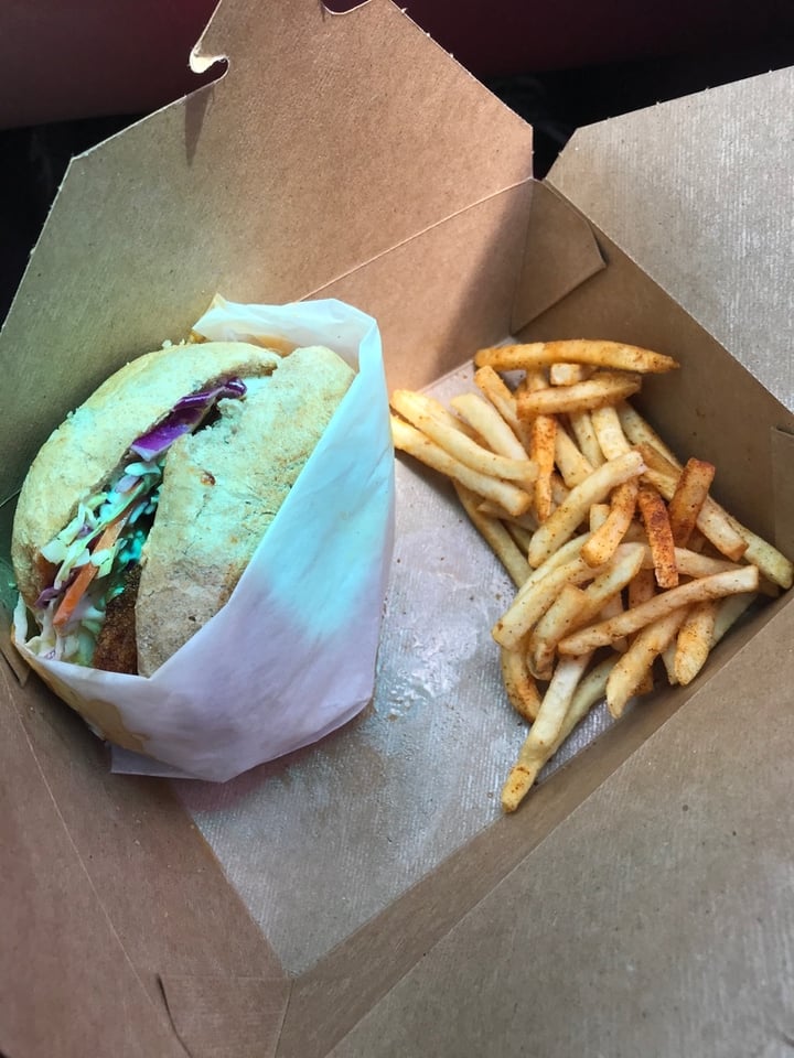 photo of Native Foods Cafe Nashville Hot Chicken Sandwich shared by @mallory17 on  14 Jun 2020 - review