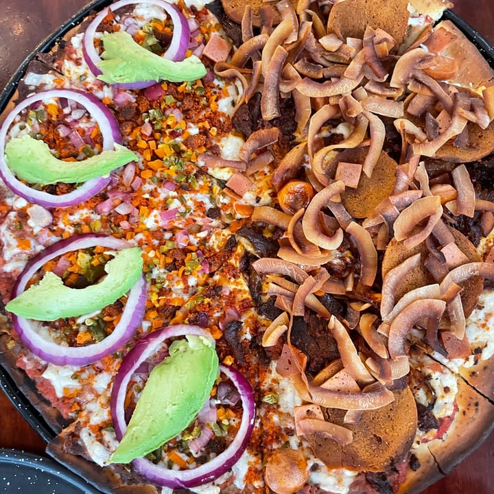 review photo of u.to.pi.a Pizza meat lovers shared by @flatcito on 29 Aug 2022 - review