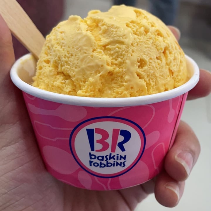 photo of Baskin Robbins Dairy Free Fresh Alphonso Mango shared by @ishaaraa on  31 Dec 2020 - review