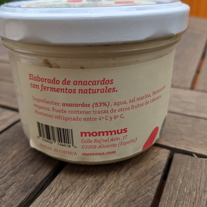 review photo of Mommus Foods Queso Crema Sabor Natural shared by @fperezgamonal on 10 Dec 2021 - review