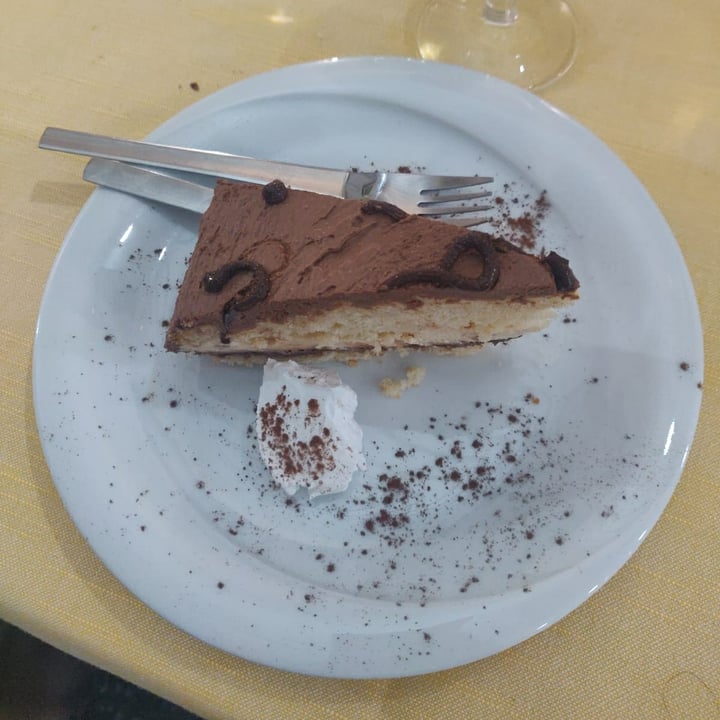 photo of Hotel Ristorante Onda Azzurra Torta Con la crema Di Arachidi salate shared by @pamelabusi on  27 Jun 2022 - review