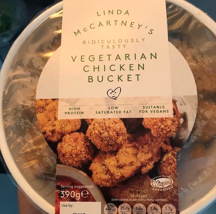photo of Linda McCartney's Vegetarian Chicken bucket shared by @xnikkix on  31 Mar 2020 - review