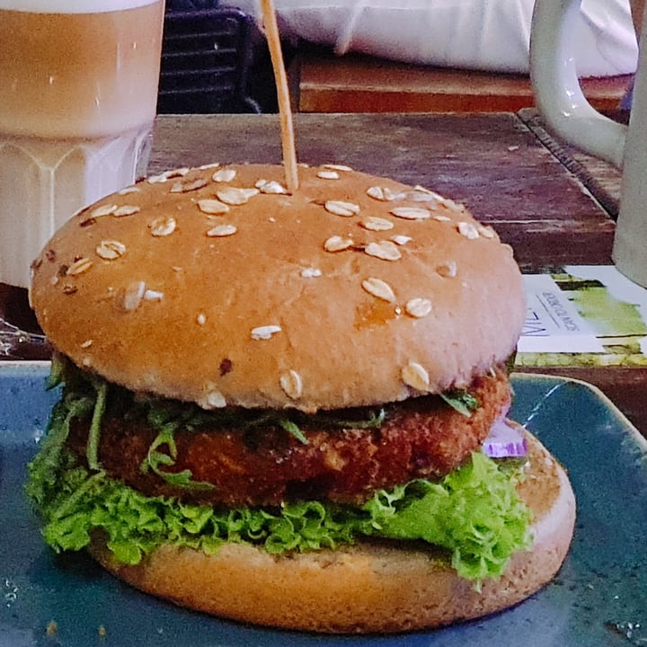 photo of Hans Im Glück German Burgergrill Kutscher - Spicy Patty with grilled vegetable tartare & rocket leaves shared by @veggiexplorer on  11 Oct 2020 - review