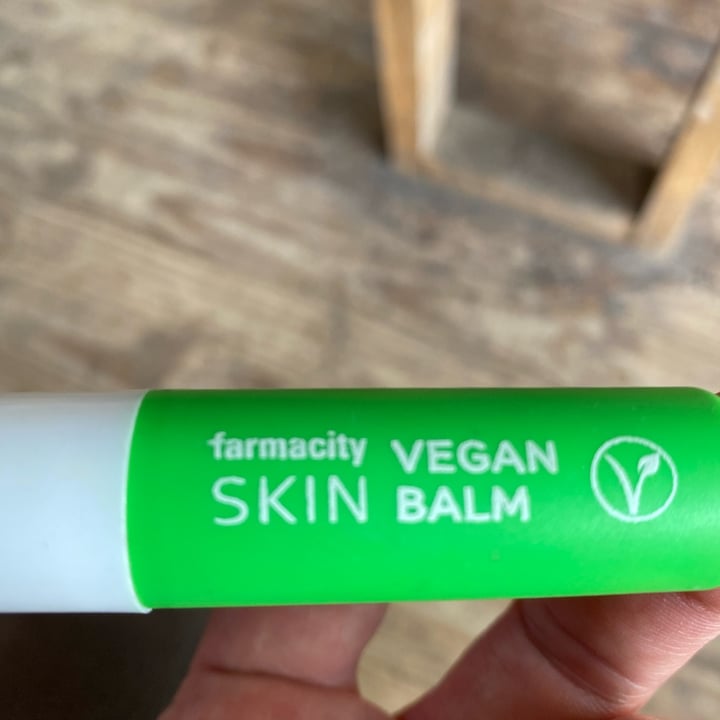 photo of Farmacity  Balsamo Labial Vegan Balm shared by @manuantiespecista on  12 Dec 2022 - review