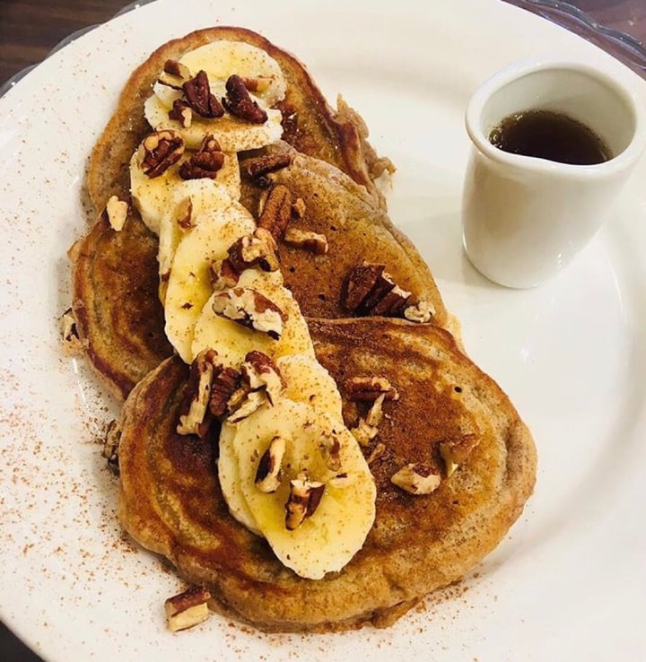review photo of The Retreat Kitchen Banana,cinnamon and pecan pancake shared by @rajkumar on 07 Apr 2019 - review
