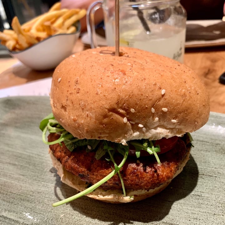 review photo of Le Burger Plus City Burger Vegana shared by @lenmarlene on 16 Sep 2020 - review
