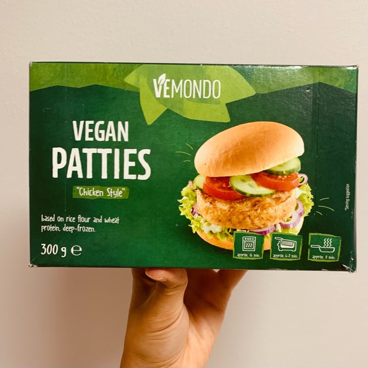 photo of Vemondo Vegan Patties Chicken Style shared by @isabelbii on  04 Jan 2022 - review