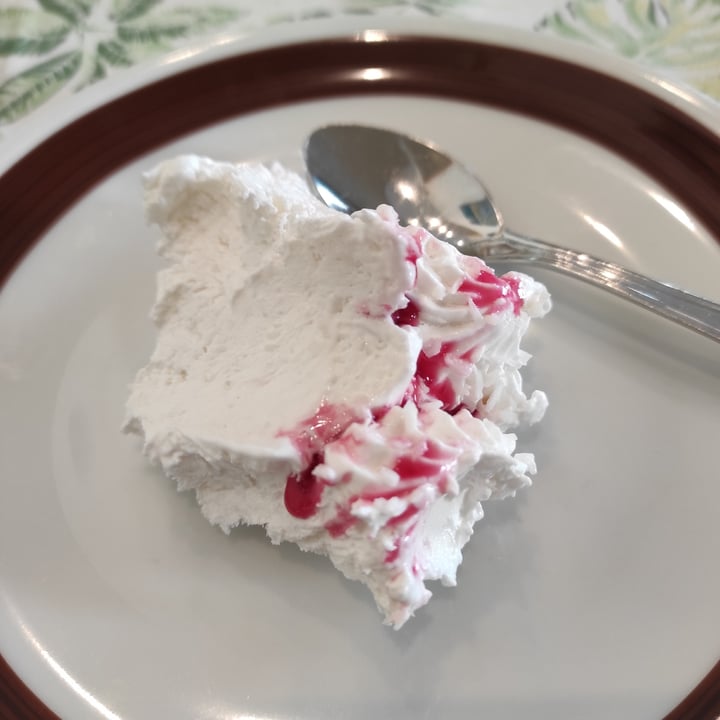 photo of Hotel Luxor Semifreddo Alla Fragola shared by @tuscanvegan on  12 Sep 2021 - review