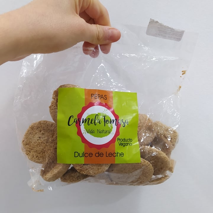 review photo of Carmela Tomasa Pepas De Dulce De Leche De Almendra shared by @lulaviegas on 17 Jun 2021 - review