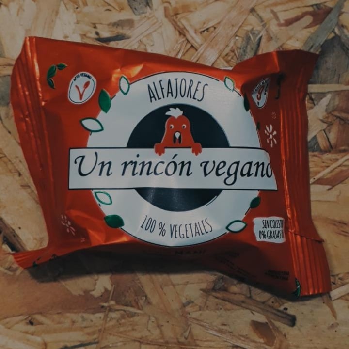 photo of Un Rincón Vegano Alfajor de Maní shared by @vegansdaily on  02 Jul 2020 - review
