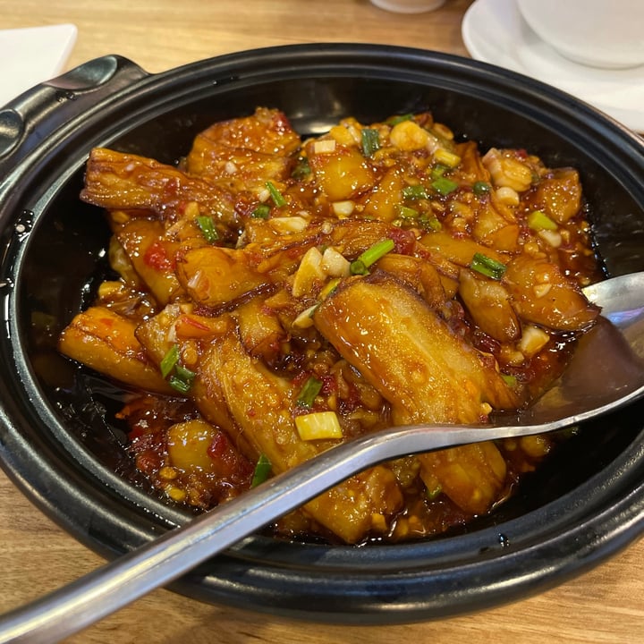 photo of Old Chengdu Sichuan Cuisine Sautéed eggplant in garlic sauce shared by @gaylenerva on  22 Mar 2021 - review