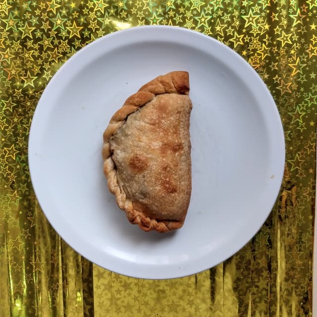 Foto del plato “Mini Calzón De Jamón Y Queso”