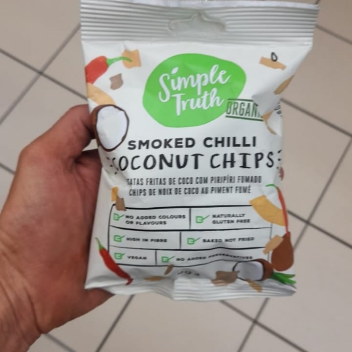 photo of Simple Truth Smoked Chilli Coconut Chips shared by @earthchild24 on  18 Oct 2022 - review