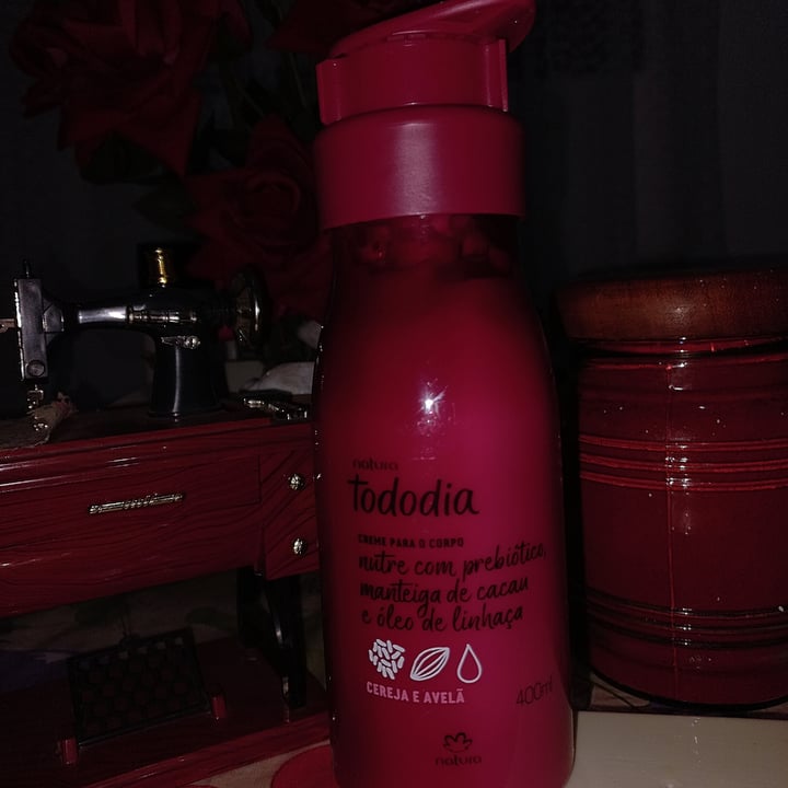 review photo of Natura Crema corporal - Cereza y avellana shared by @leitscia on 13 Aug 2022 - review