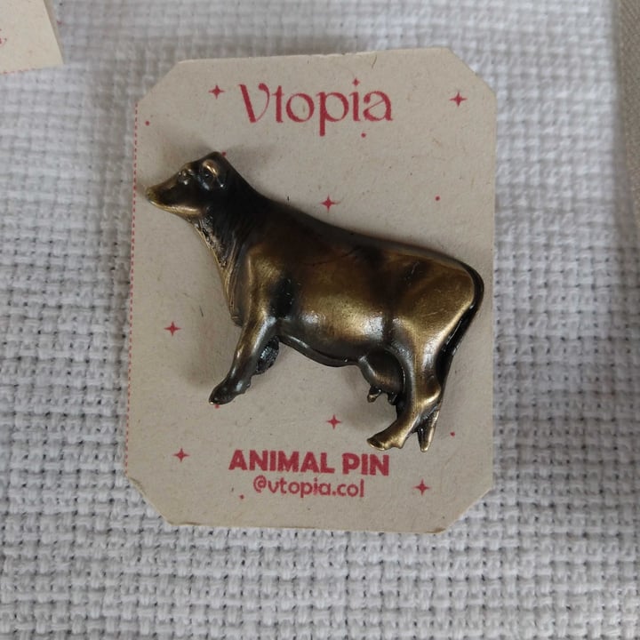 photo of Vtopia Animal Pin shared by @luisesteban on  15 Aug 2022 - review