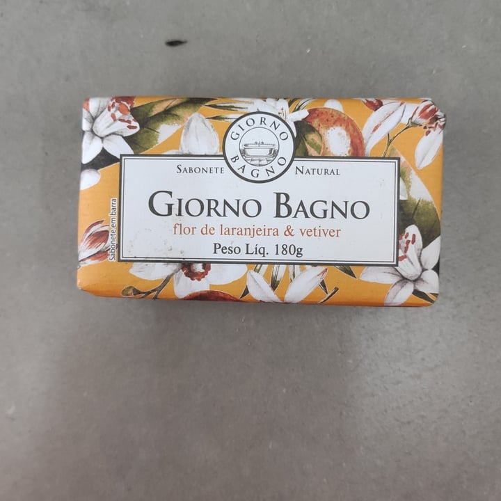 review photo of Giorno bagno Sabonete Giorno Bagno Flor De Laranjeira E Vetiver shared by @aleazeredo on 21 Jun 2022 - review
