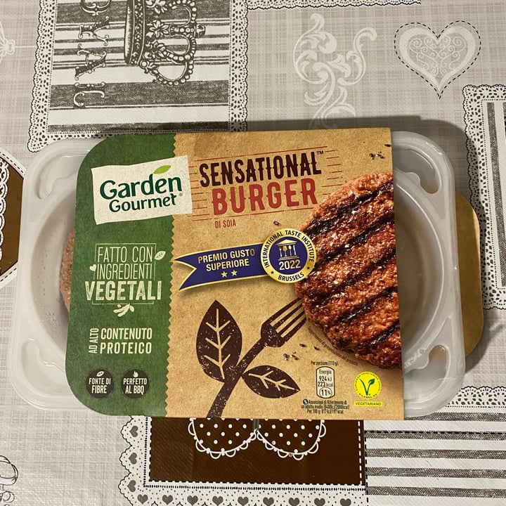 review photo of Garden Gourmet Sensational Burger shared by @giorgiasalsii on 21 Nov 2022 - review