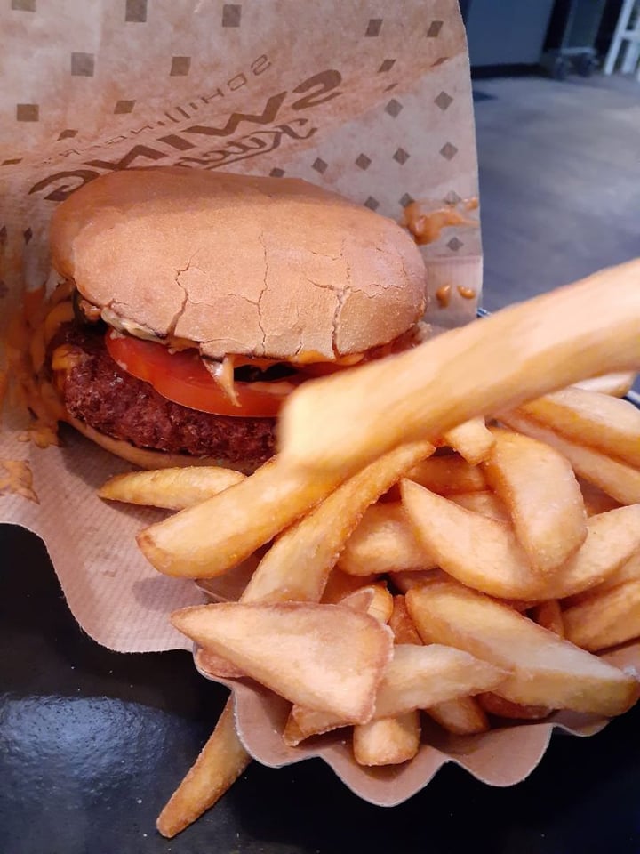 photo of Swing Kitchen Swing Burger shared by @melodyfromthemoon on  05 Feb 2020 - review