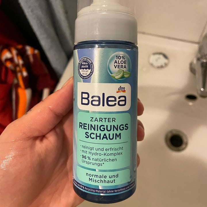 photo of Dm balea Schiuma detergente viso ultra sensitive shared by @lullast on  17 Apr 2022 - review