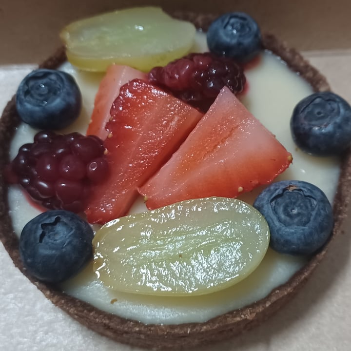 photo of Green Kitchen - Delivery e Takeaway (Retirada) Tortinha de chocolate branco shared by @michelleciascavegan on  30 Oct 2022 - review