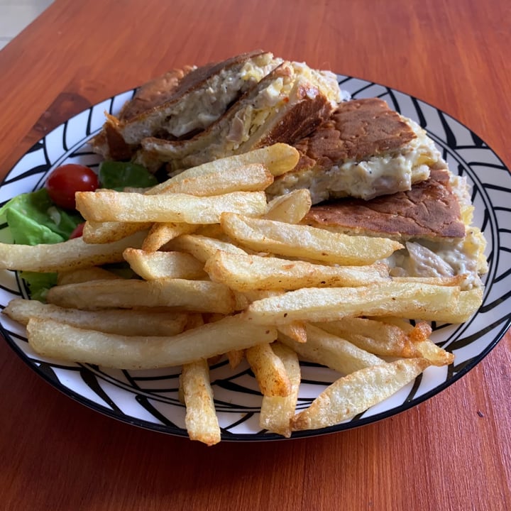 photo of Green Thumb Nursery & Restaurant Vegan Chicken & Mayo Tramazinie shared by @kyrapape on  16 Aug 2021 - review