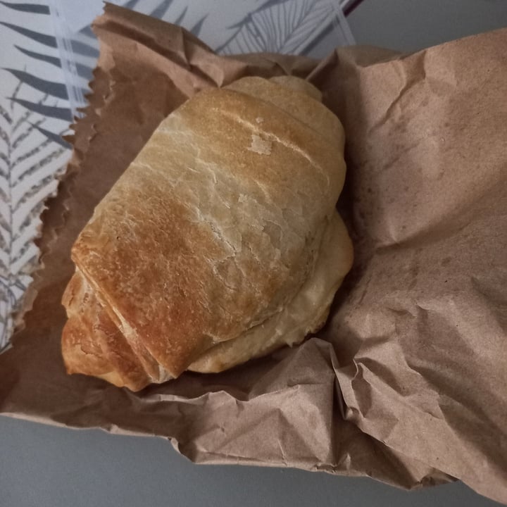 photo of Kabra Plant Based Croissant shared by @soffiamun on  11 Jun 2022 - review