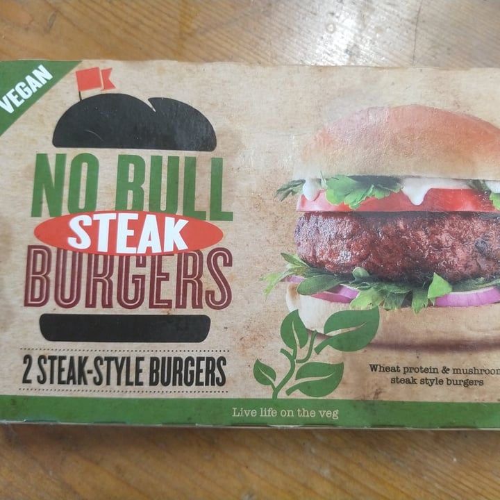 photo of Iceland Foods No Bull Steak Burgers shared by @carmarthensally on  01 Nov 2020 - review