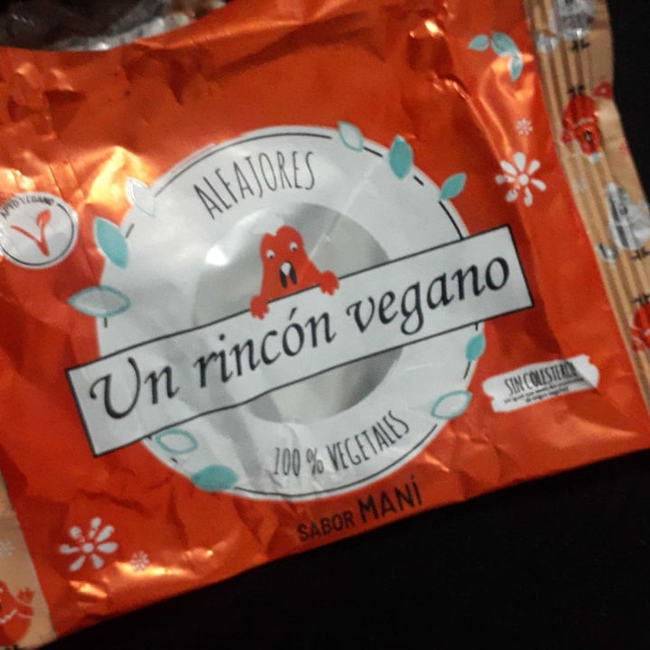 photo of Un Rincón Vegano Alfajor de Maní shared by @anavir on  11 Nov 2021 - review