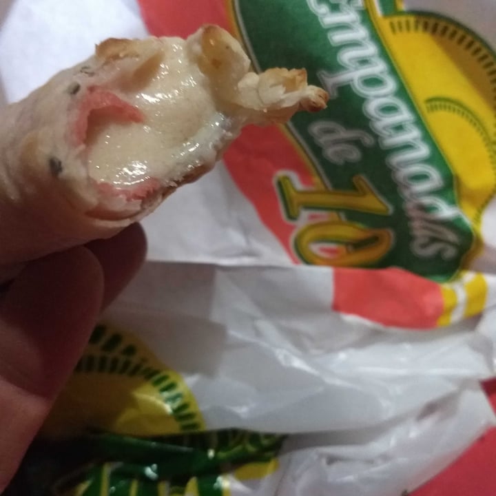 photo of Empanadas de 10 Empanada de "jamón" y "queso" (Vegetal) shared by @tony on  12 Sep 2020 - review