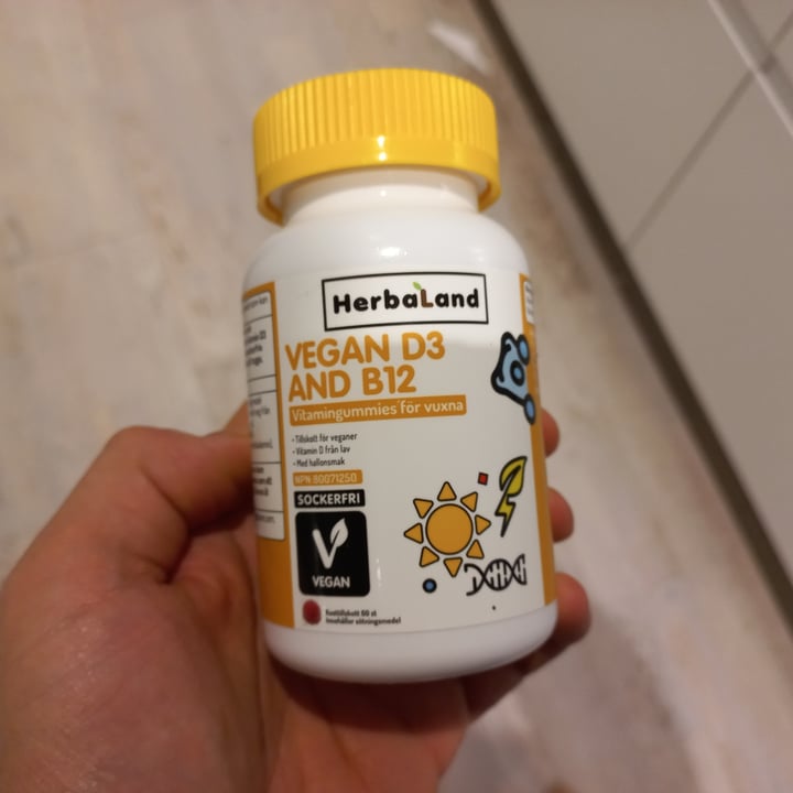 photo of HerbaLand Vegan D3 and B12 Gummies for Adults (Sugar-free) shared by @seitanmuscle on  02 Dec 2021 - review