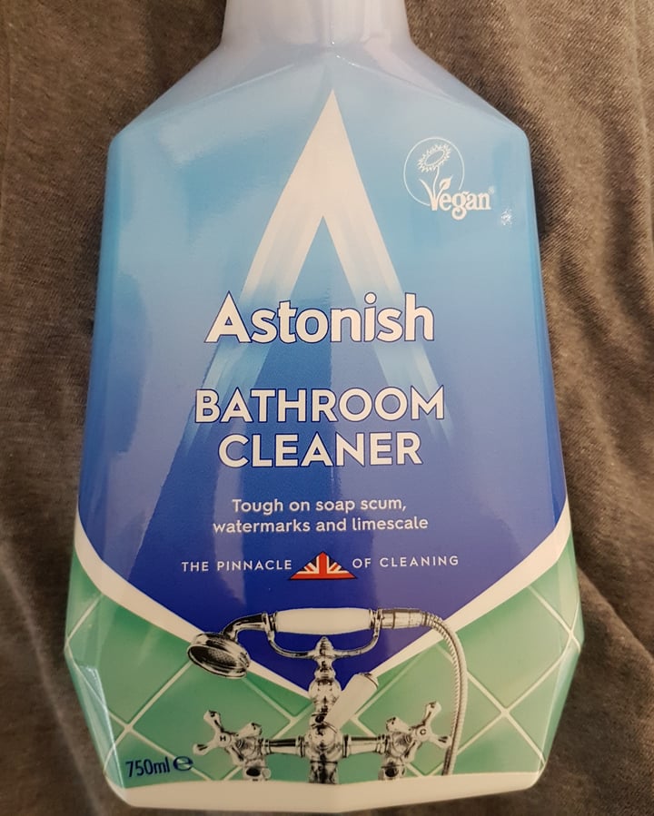 photo of Astonish Bathroom Cleaner Fresh Breeze shared by @suzanarmiler on  13 May 2022 - review