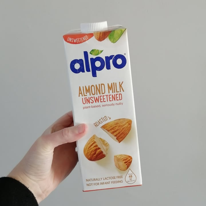 photo of Alpro Unsweetened Almond Milk Roasted shared by @victoriagray on  10 Aug 2021 - review