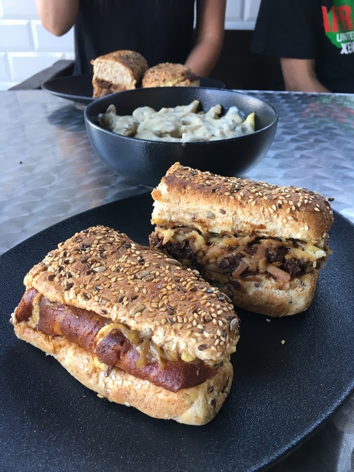 photo of The Fussy Vegan Seitan Cheesesteak Sandwich shared by @petexvx on  17 Mar 2020 - review
