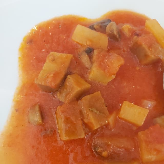 Photo of the dish “Goulash patate funghi e seitan”