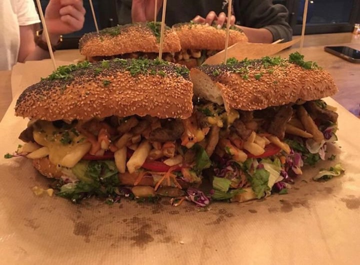 photo of Lekker Vegan Kloof Lekker beefy gatsby shared by @southernveganupnorth on  22 Sep 2019 - review