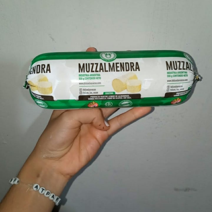 photo of Felices Las Vacas Muzzalmendra shared by @vegila on  18 Aug 2021 - review