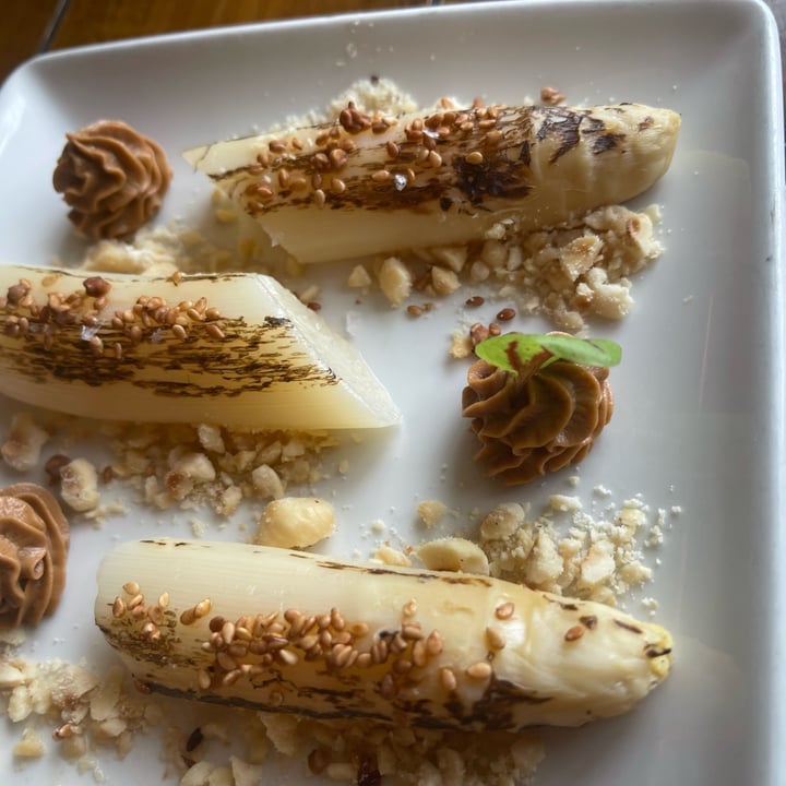 review photo of Levél Veggie Bistro asparagus shared by @ninafrancisca on 01 Dec 2022 - review