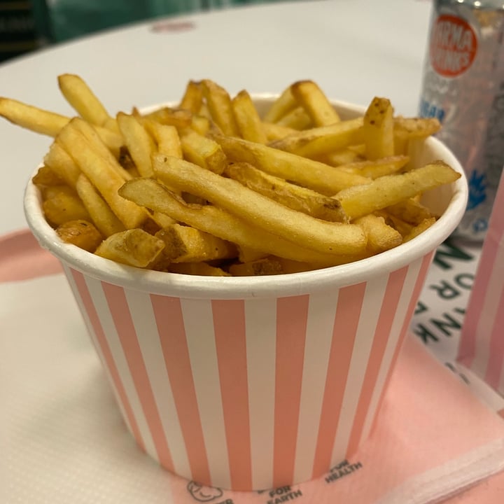 photo of Neat Burger Soho Fries shared by @chiaralof on  03 Jun 2022 - review