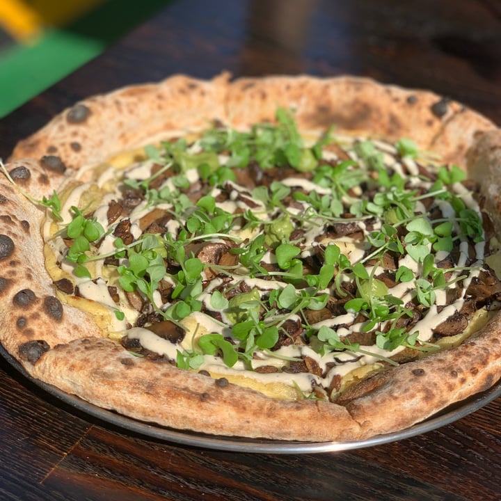 photo of Pura Vita Black Magic Pizza shared by @lohasmiles on  28 Oct 2020 - review