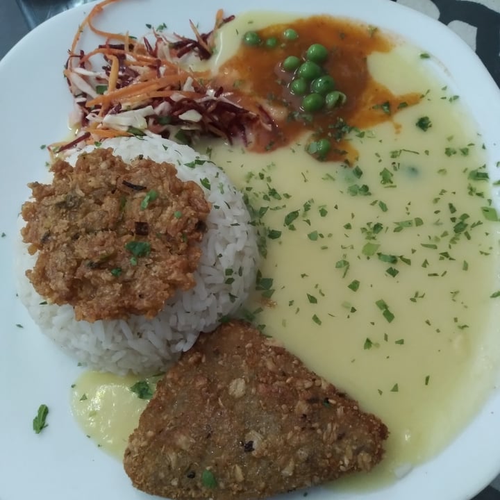 photo of Restaurante Vegetariano Good Karma Milanesa con puré shared by @veganaenlima on  27 Jul 2022 - review