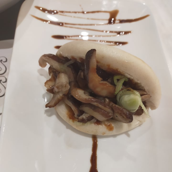 photo of Restaurante Vegetariano OCHO_Errenteria Pan Bao shitake shared by @noevegan on  25 Sep 2021 - review