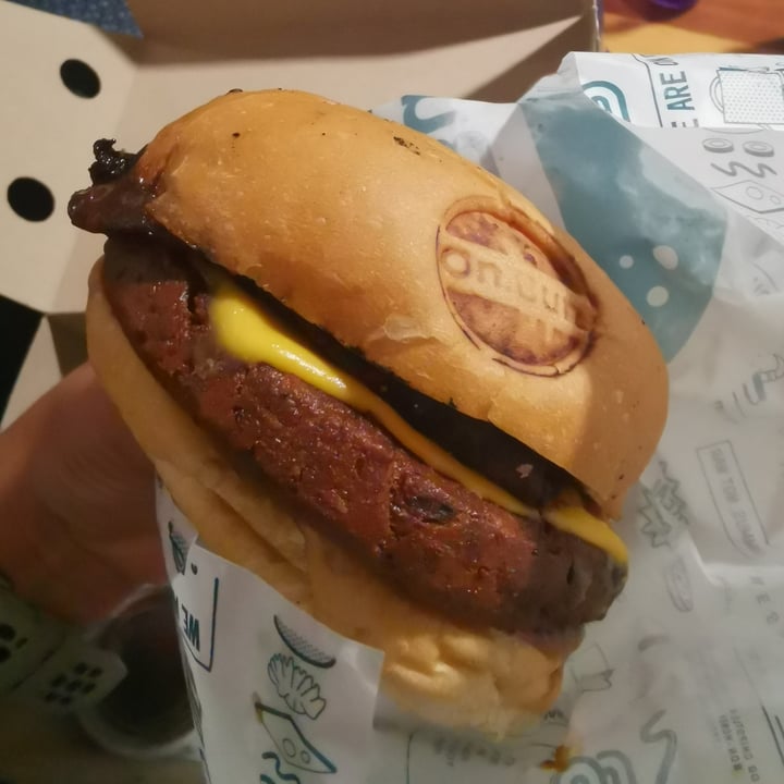 photo of On Bun Plant Based Burgers BBQ Burger shared by @silvialeon92 on  12 Jul 2021 - review