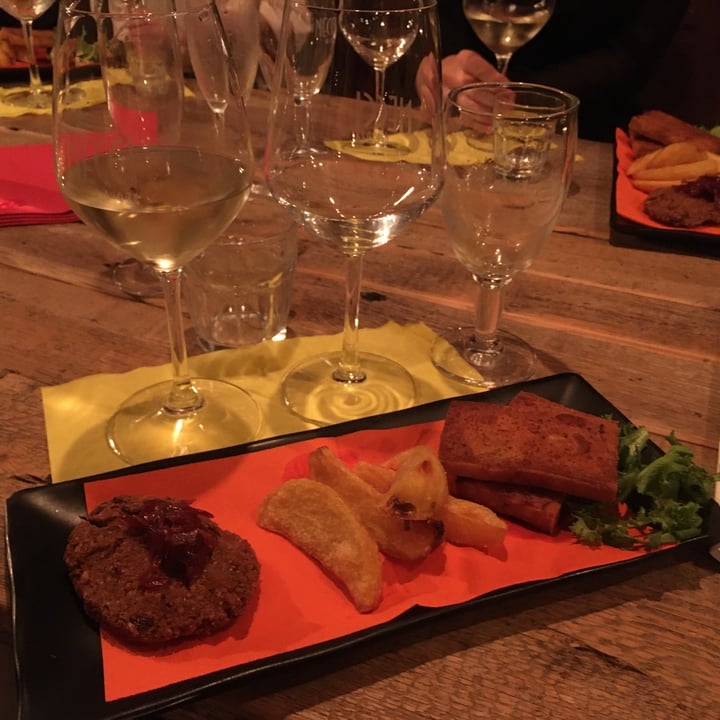 review photo of Necci dal 1924 degustazione shared by @bess on 09 Nov 2022 - review